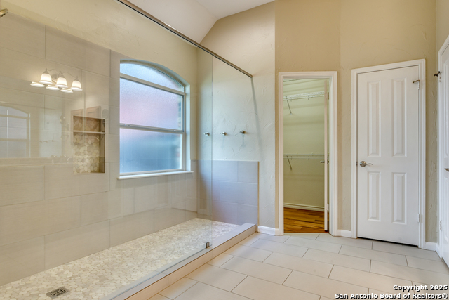 Image 29 of 37 For 13807 Sienna Ct.