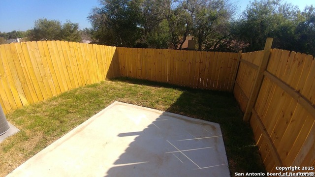 Image 9 of 10 For 6926 Crestway  2
