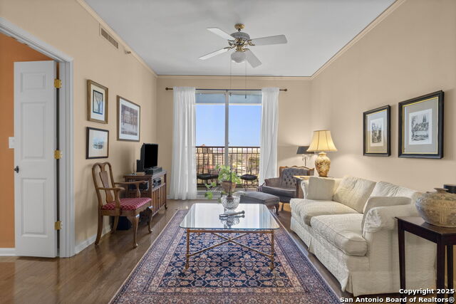 Image 11 of 18 For 1 Towers Park Ln  1507