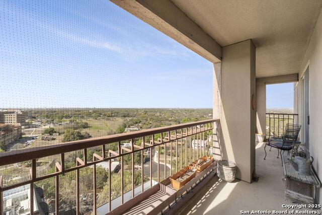 Image 18 of 18 For 1 Towers Park Ln  1507