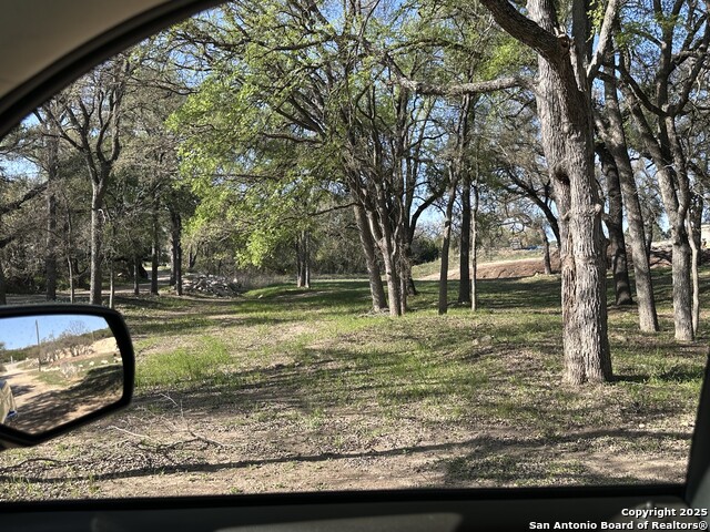 Listing photo id 2 for 16933 Ranch Road 12, Ste #b