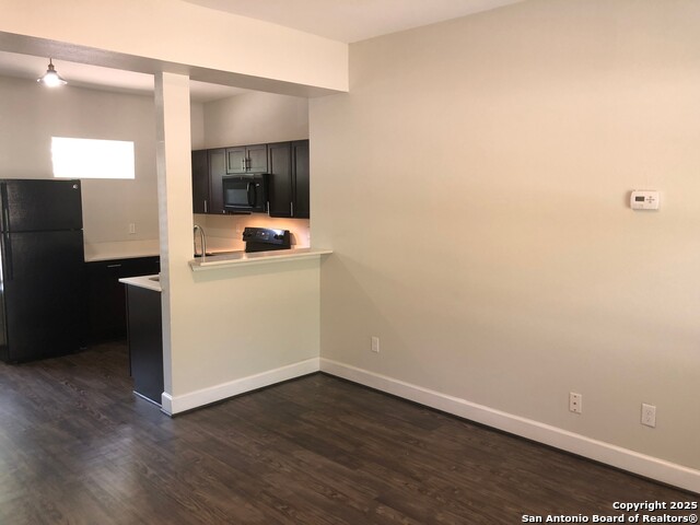 Image 10 of 19 For 503 Kings Hwy W 101