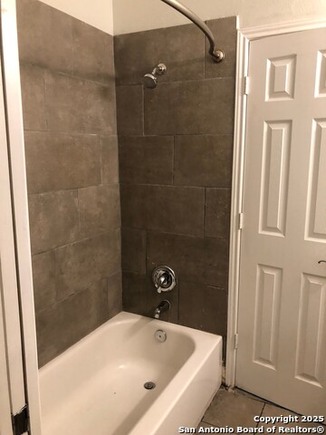 Image 17 of 19 For 503 Kings Hwy W 101