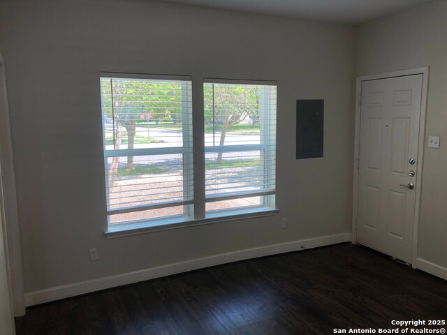 Image 6 of 19 For 503 Kings Hwy W 101