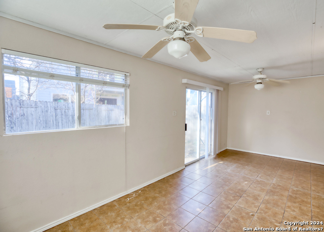 Image 11 of 22 For 8035 Rustic Park