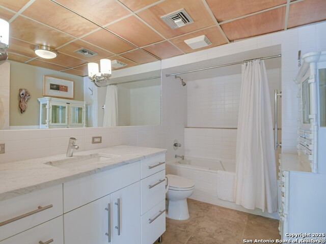 Image 8 of 9 For 605 Kendall  A