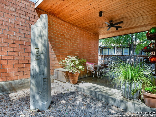 Image 3 of 11 For 605 Kendall  B