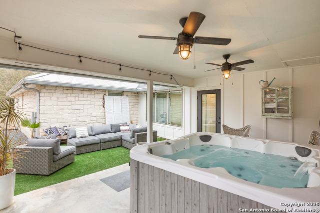 Image 13 of 62 For 608 Morse St. W