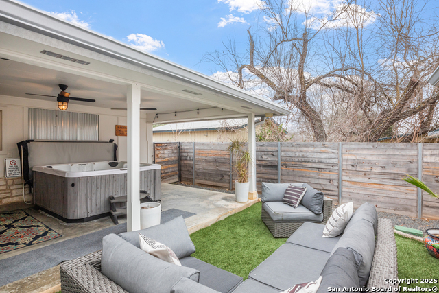 Image 14 of 62 For 608 Morse St. W