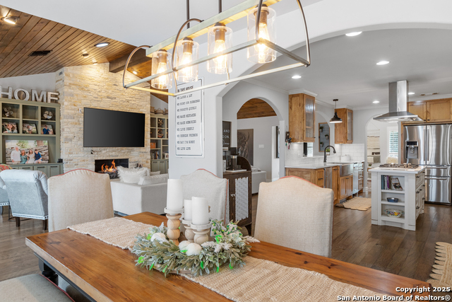 Image 38 of 62 For 608 Morse St. W