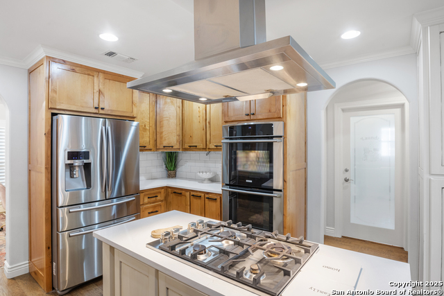 Image 44 of 62 For 608 Morse St. W