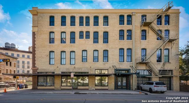 Listing photo id 14 for 219 Alamo St N 300 -