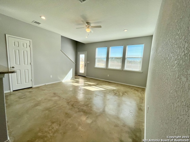 Image 6 of 22 For 6922 Crestway Rd  1