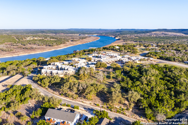 Listing photo id 1 for 5803 Circulo