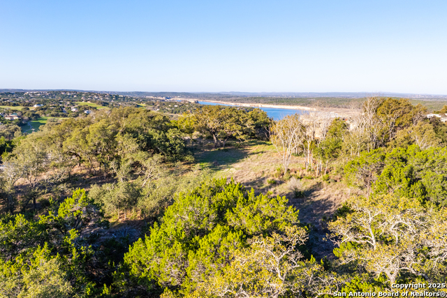 Listing photo id 6 for 5803 Circulo