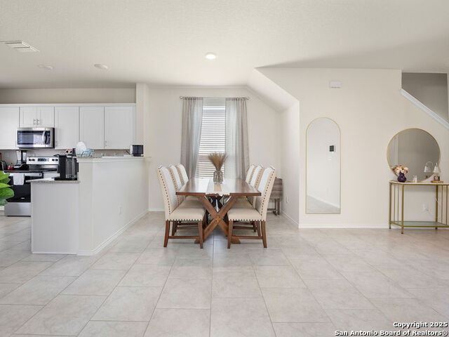Image 17 of 23 For 7346 Tradinghouse