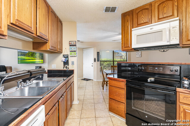 Image 10 of 29 For 5435 Vista Trail