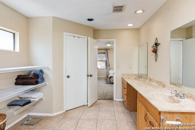Image 13 of 29 For 5435 Vista Trail