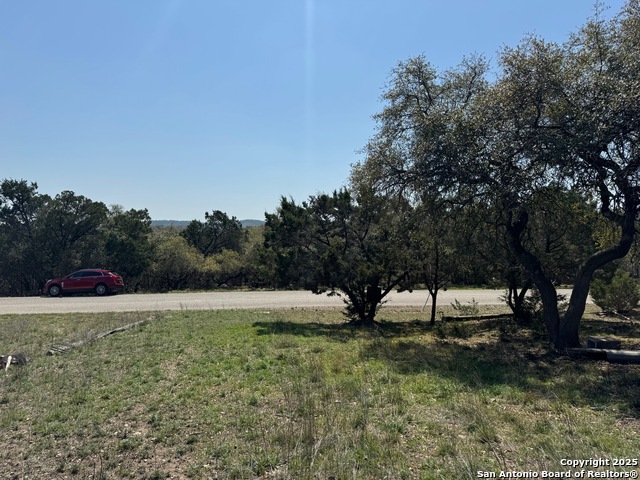 Listing photo id 6 for 1403 Bonnyview Dr.