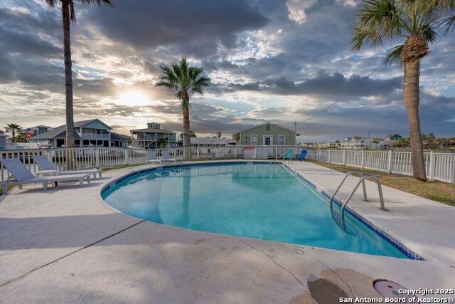 Image 24 of 26 For 2290 Fulton Beach N 315