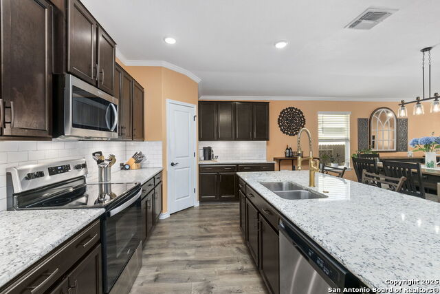 Image 13 of 37 For 7015 Capella Cir