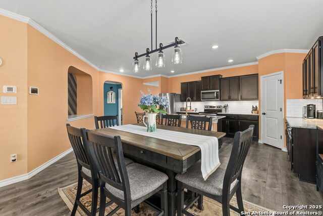 Image 17 of 37 For 7015 Capella Cir