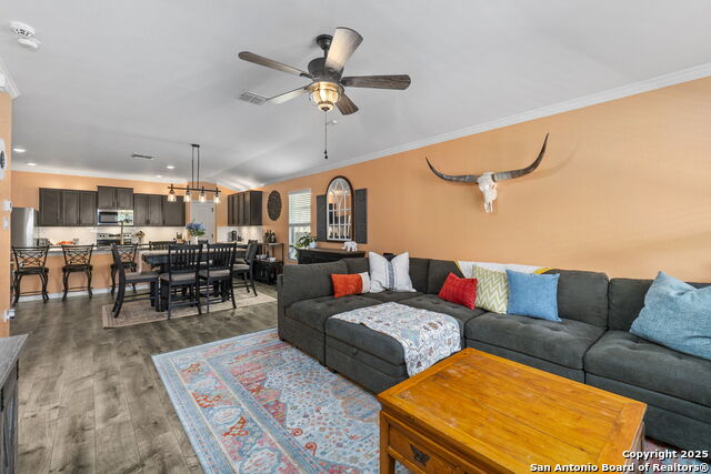 Image 18 of 37 For 7015 Capella Cir