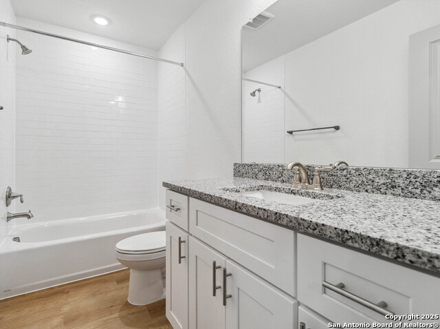 Image 11 of 24 For 7556 Briarwood Pass  101