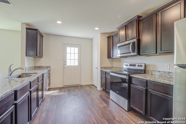 Image 13 of 45 For 10847 Monterey Pike