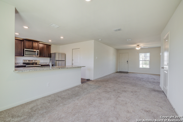 Image 19 of 45 For 10847 Monterey Pike