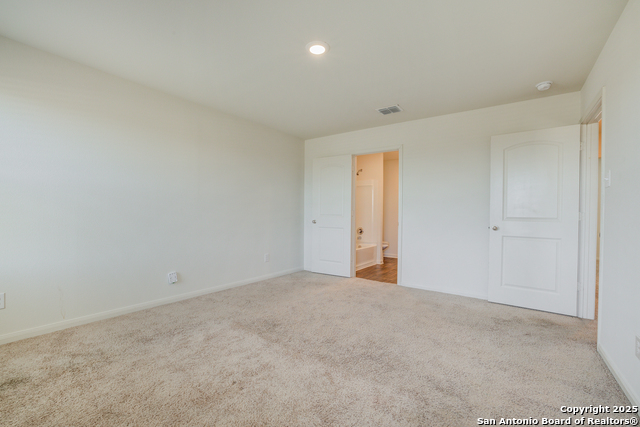Image 25 of 45 For 10847 Monterey Pike