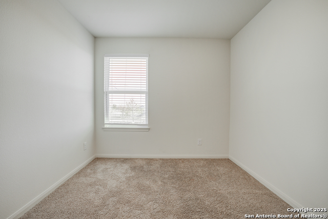 Image 32 of 45 For 10847 Monterey Pike