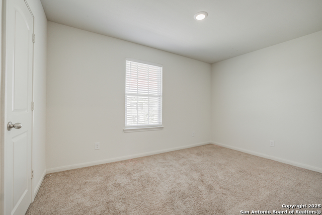 Image 38 of 45 For 10847 Monterey Pike
