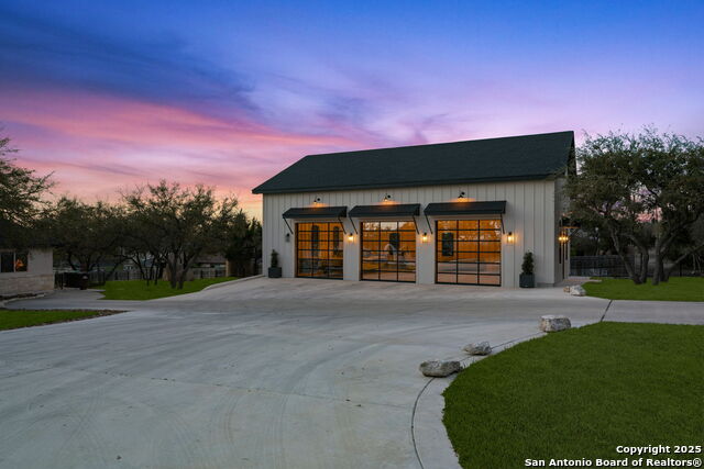 Listing photo id 1 for 26315 Ralph Fair Rd