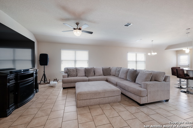 Image 4 of 30 For 4023 Goliad Frd