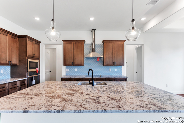 Image 10 of 25 For 102 Prairie  