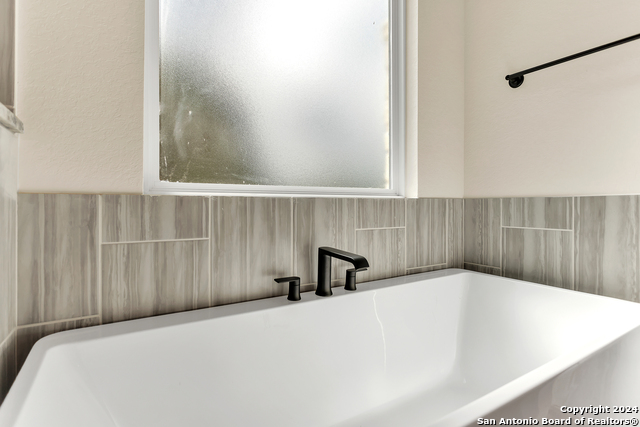 Image 17 of 25 For 102 Prairie  