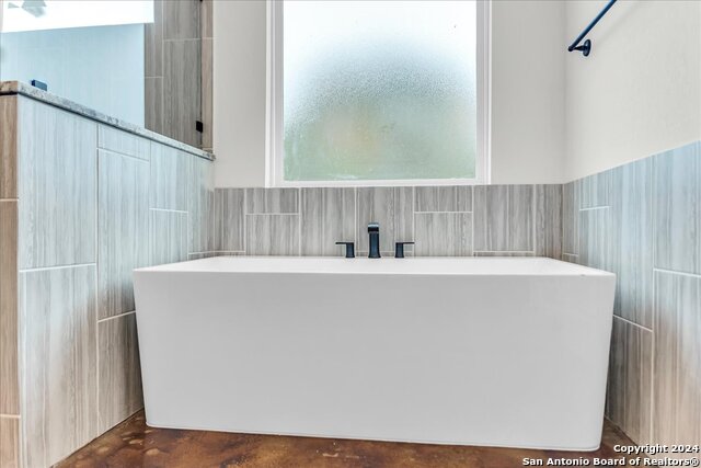 Image 18 of 25 For 102 Prairie  