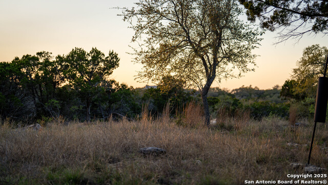 Listing photo id 25 for 1400 Panther Creek