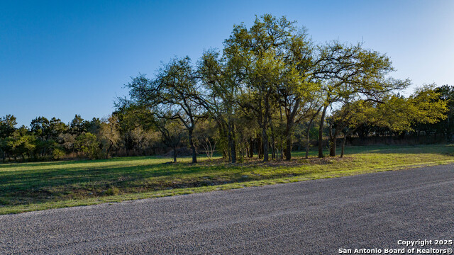 Listing photo id 37 for 1400 Panther Creek