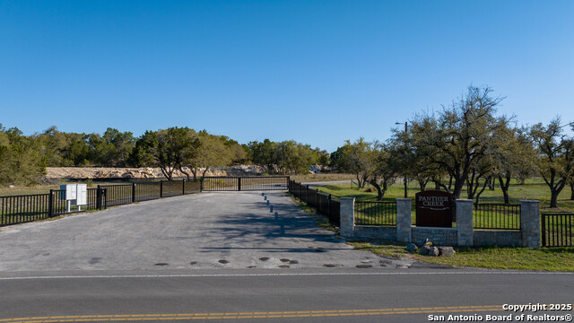Listing photo id 38 for 1400 Panther Creek