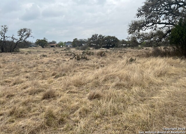 Listing photo id 0 for 0000 Airport