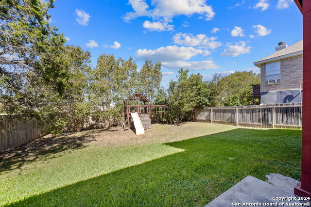 Image 20 of 21 For 815 Windhurst