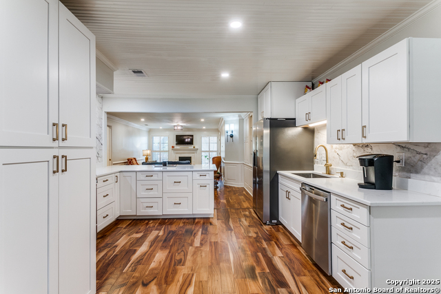 Image 10 of 22 For 201 Ellwood  115