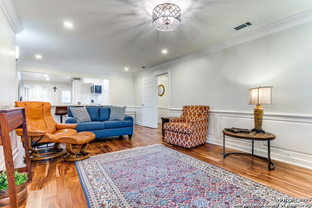 Image 4 of 22 For 201 Ellwood  115