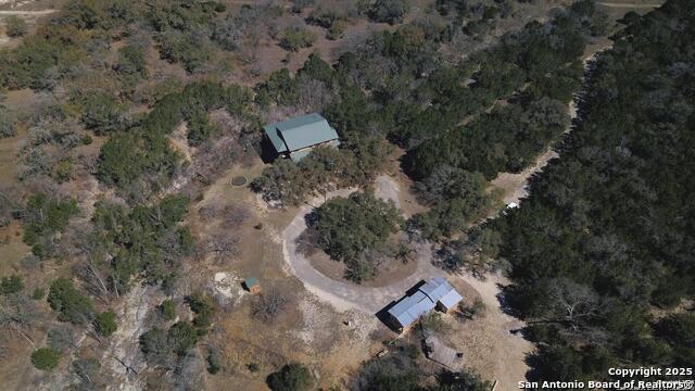 Listing photo id 0 for 474 Lost Ln.