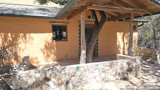 Listing photo id 4 for 474 Lost Ln.