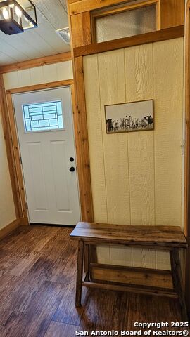 Listing photo id 65 for 474 Lost Ln.