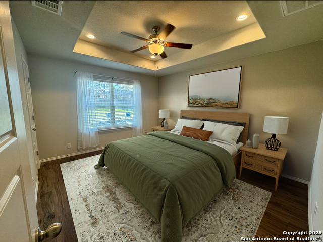Image 25 of 35 For 484 Burr Oak Ln