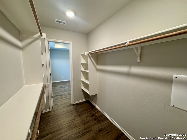 Image 27 of 35 For 484 Burr Oak Ln
